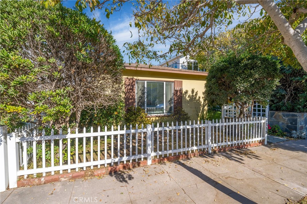 1115 Ocean Ave