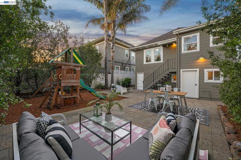 Photo of 1059 1059 59TH STREET St, Oakland, CA 94608 (MLS # 41126735)