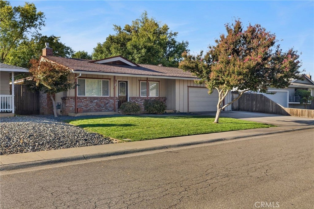 1361 Arlington Drive