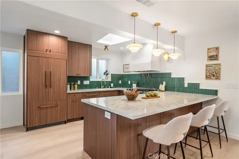 5625 Saint Clair Avenue, Valley Village, CA 91607 - MLS#: SR26032543