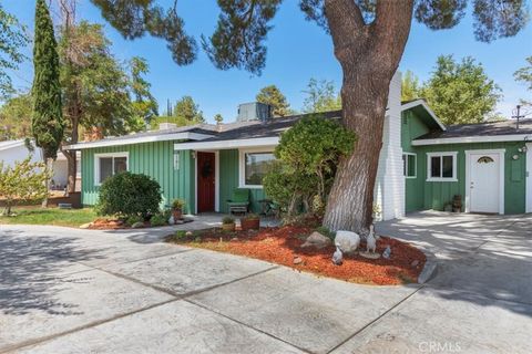 Photo of 4817 Quartz Hill Rd Rd, Quartz Hill, CA 93536 (MLS # SR26051799)