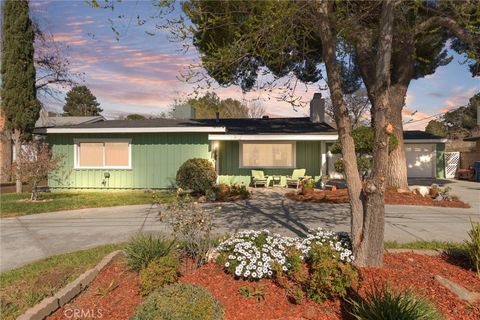 Photo of 4817 Quartz Hill Rd Rd, Quartz Hill, CA 93536 (MLS # SR26051799)