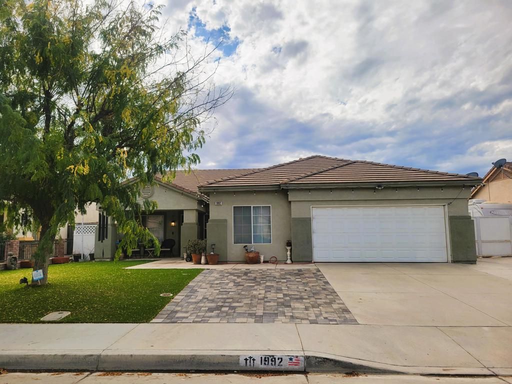 Photo of 1992 Warwick Street, San Jacinto, CA 92582 (MLS # 219137344DA)