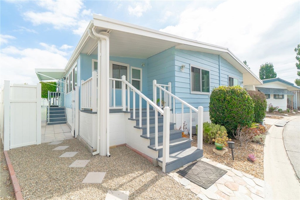 3595 Santa Fe #36 AVE