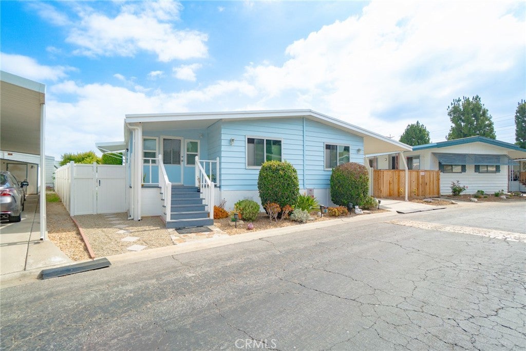 3595 Santa Fe #36