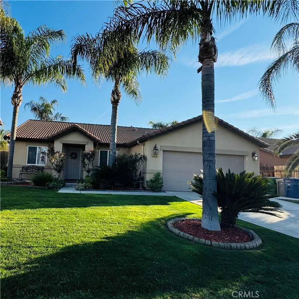 Photo of 2622 Casa Serena Dr Dr, Delano, CA 93215 (MLS # DW26047361)