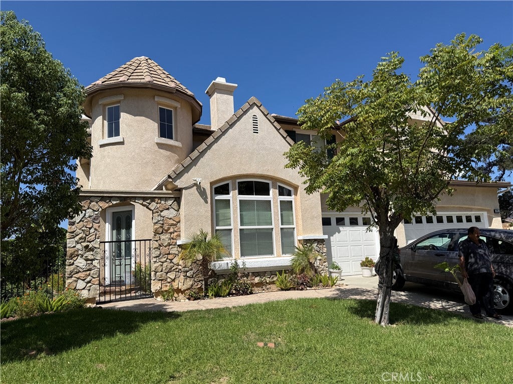 Properties 1 5721 Velvet Oak Court