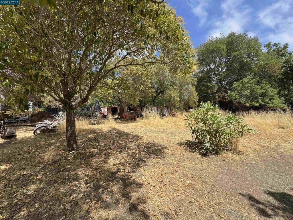 FAIRVIEW AREA - Residential