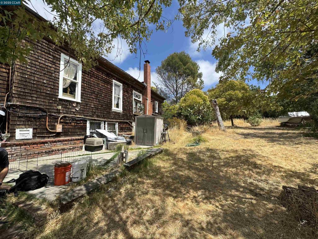 FAIRVIEW AREA - Residential