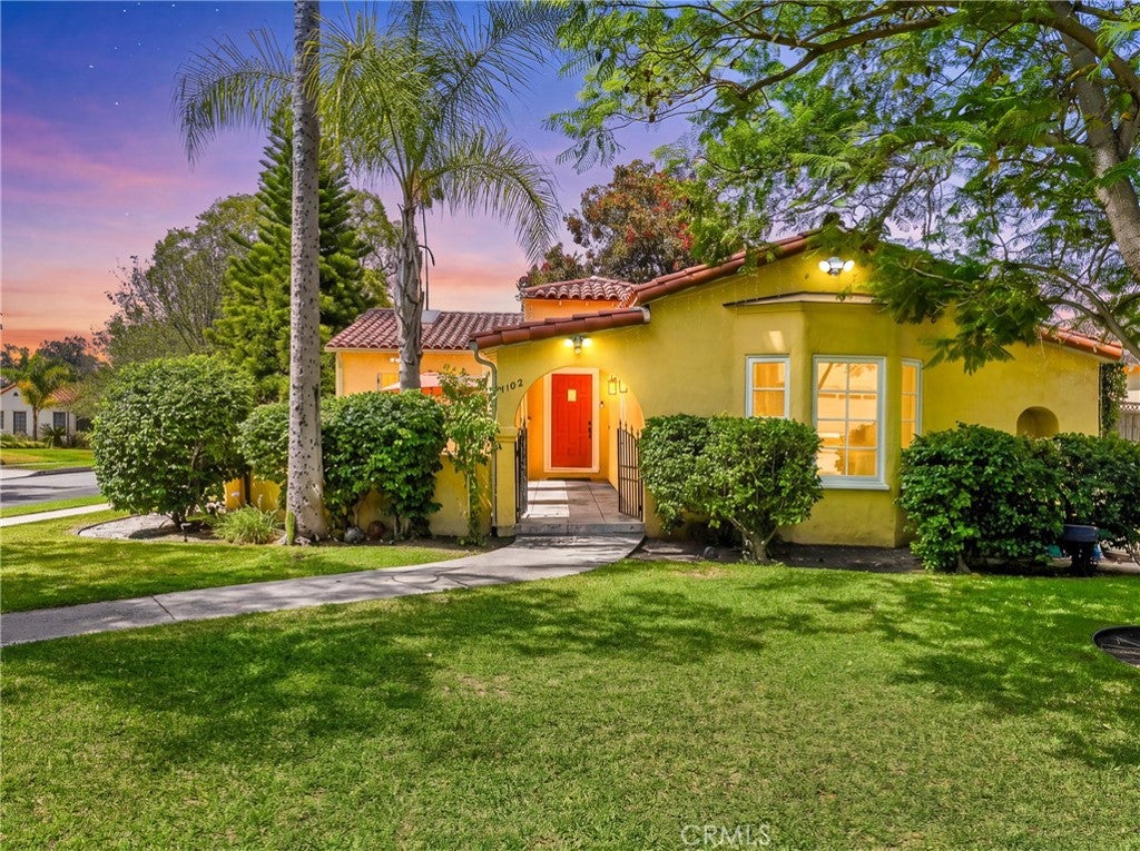1102 Olmsted Drive