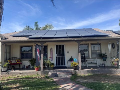 Photo of 354 W Morton Ave AVE, Porterville, CA 93257 (MLS # SR26096137)