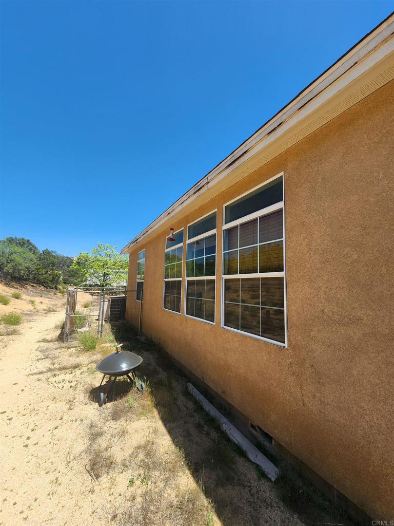 42974 ROLLING HILLS Drive