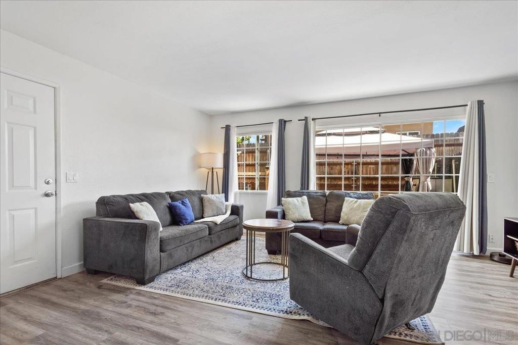 1465 E Lexington Ave 10A