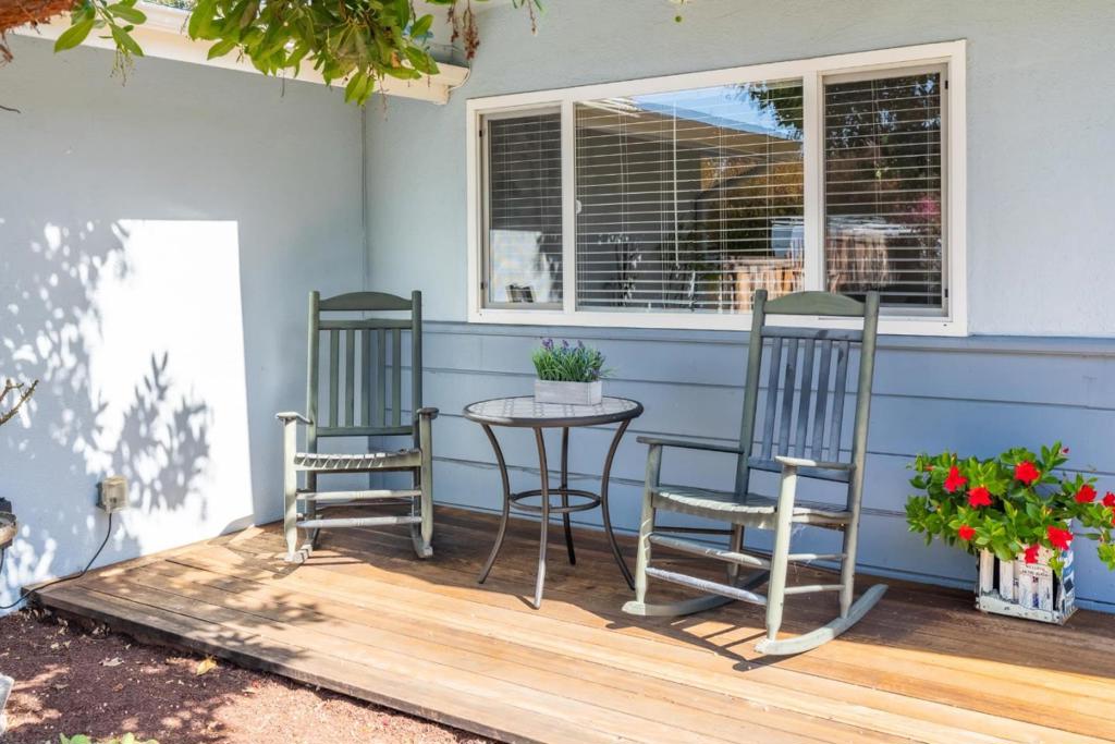 553 English Avenue