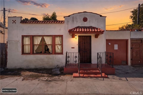 Photo of 1174 E 9th Street, Long Beach, CA 90813 (MLS # OC26189053)