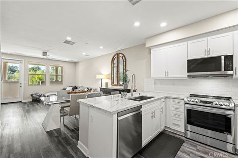 Photo of 83 Jensen Court, Thousand Oaks, CA 91360 (MLS # PW26040196)