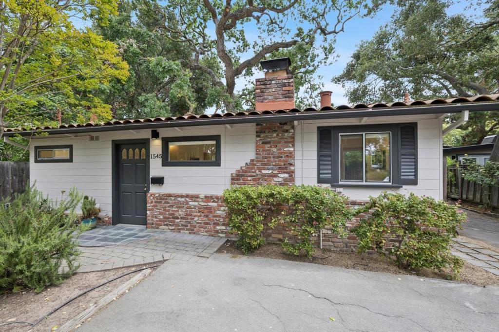 1545 Stanford Avenue