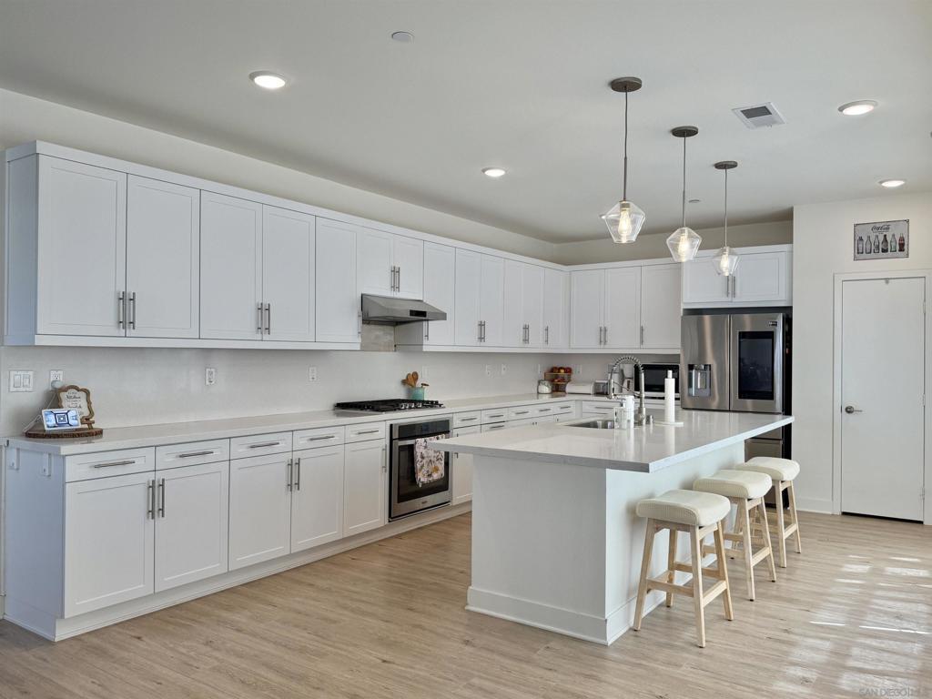 8866 Weston