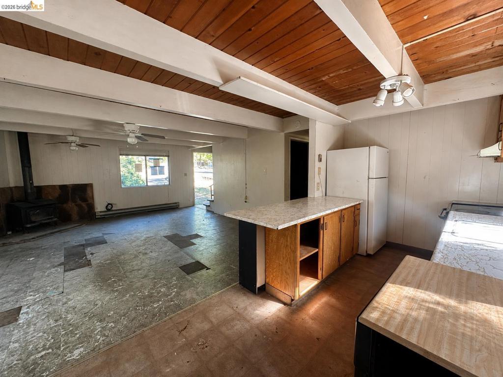 22036 Crystal Falls Dr