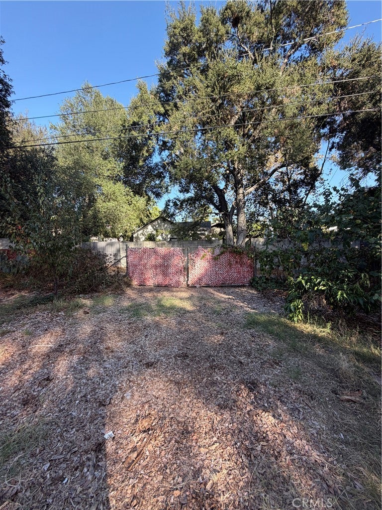 1110 S Los Robles
