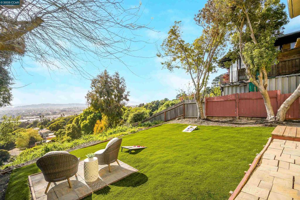 SAN PABLO HILLS! - Residential