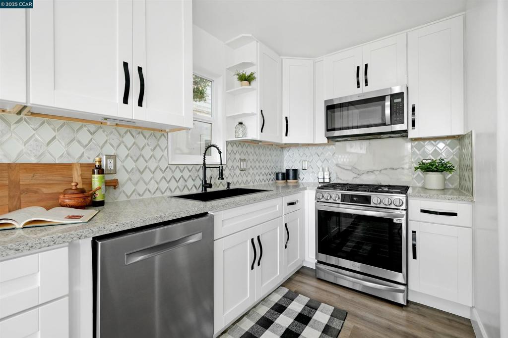 SAN PABLO HILLS! - Residential