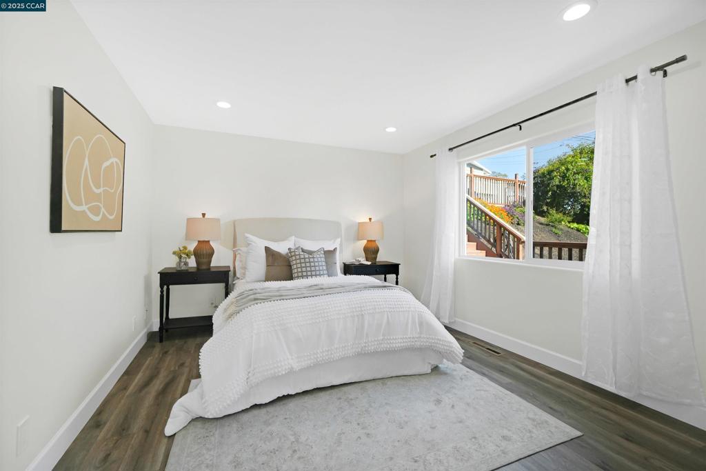 SAN PABLO HILLS! - Residential