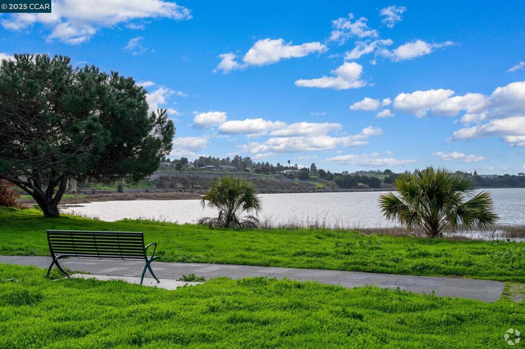 SAN PABLO HILLS! - Residential