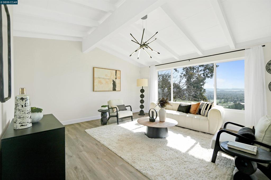 SAN PABLO HILLS! - Residential