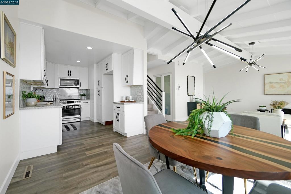 SAN PABLO HILLS! - Residential