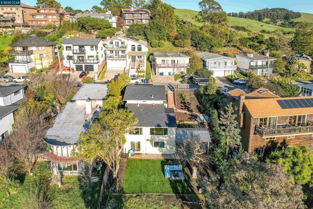 SAN PABLO HILLS! - Residential