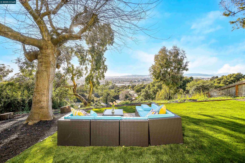 SAN PABLO HILLS! - Residential