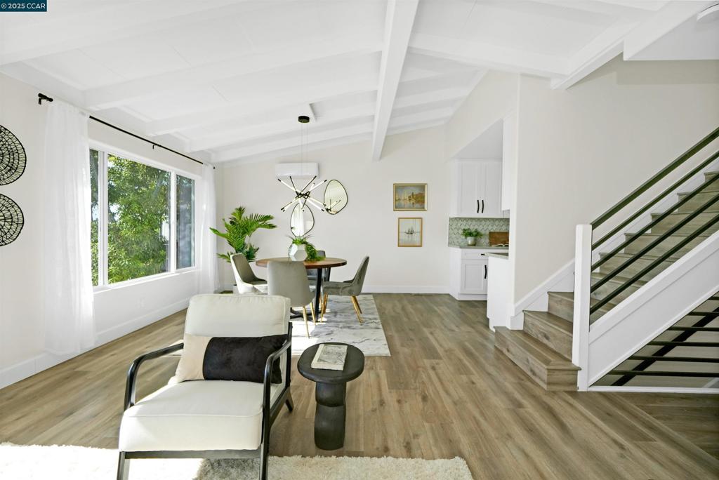 SAN PABLO HILLS! - Residential