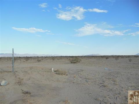 Photo of 0 Blythe, Blythe, CA 92225 (MLS # 219122850DA)