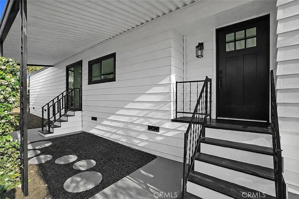 1245 W Cienega Avenue 183