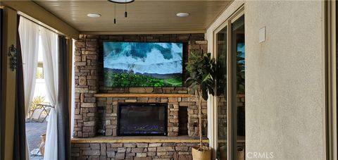 Photo of 1513 Camino Hidalgo, Hemet, CA 92545 (MLS # IG25228458)