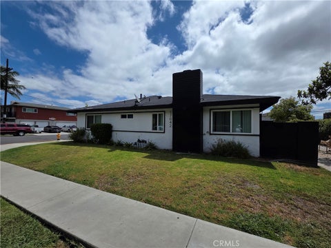 Photo of 17042 Emerald LN #A, Huntington Beach, CA 92647 (MLS # PW26136655)