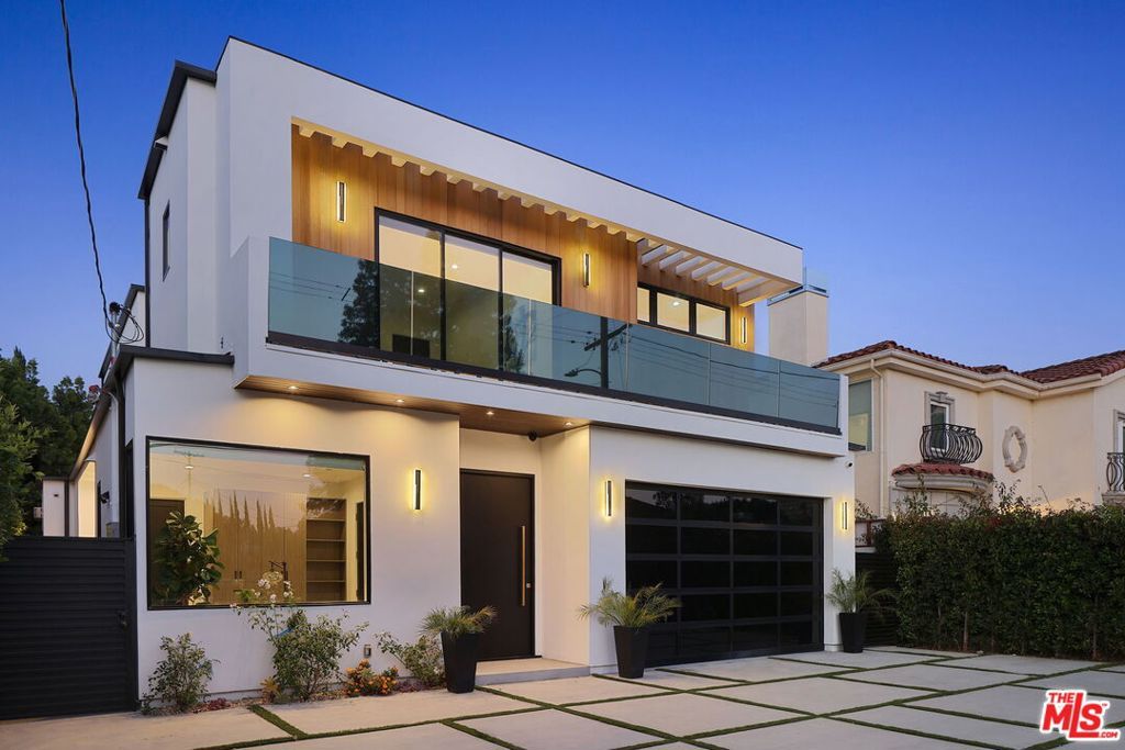 Photo of 4952 Haskell Avenue, Encino, CA 91436 (MLS # 25581131)