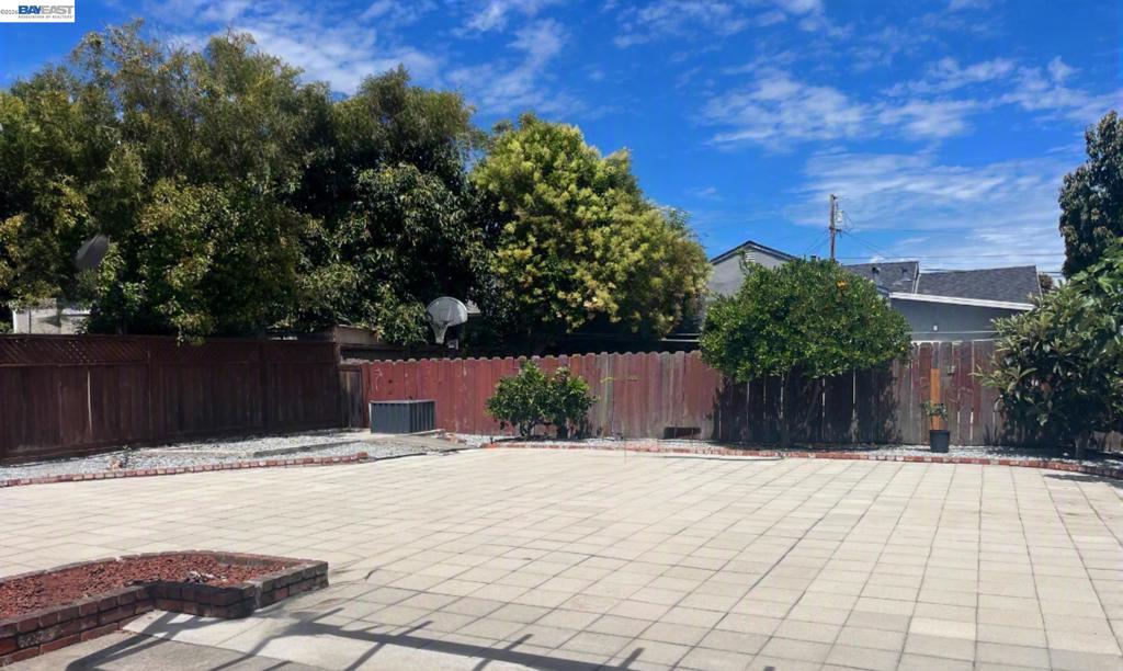 973 Phillips Way