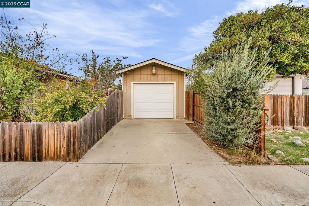 DROUIN PARK - Residential