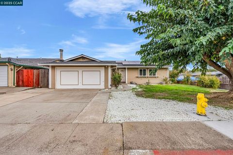 Photo of 265 Tahoe Dr, Rio Vista, CA 94571 (MLS # 41117533)