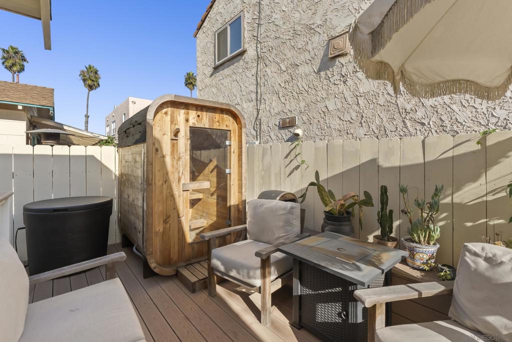 Ocean Beach - Residential