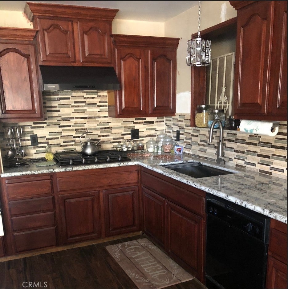 656 Sandy Hook Avenue, La Puente CA 91744
