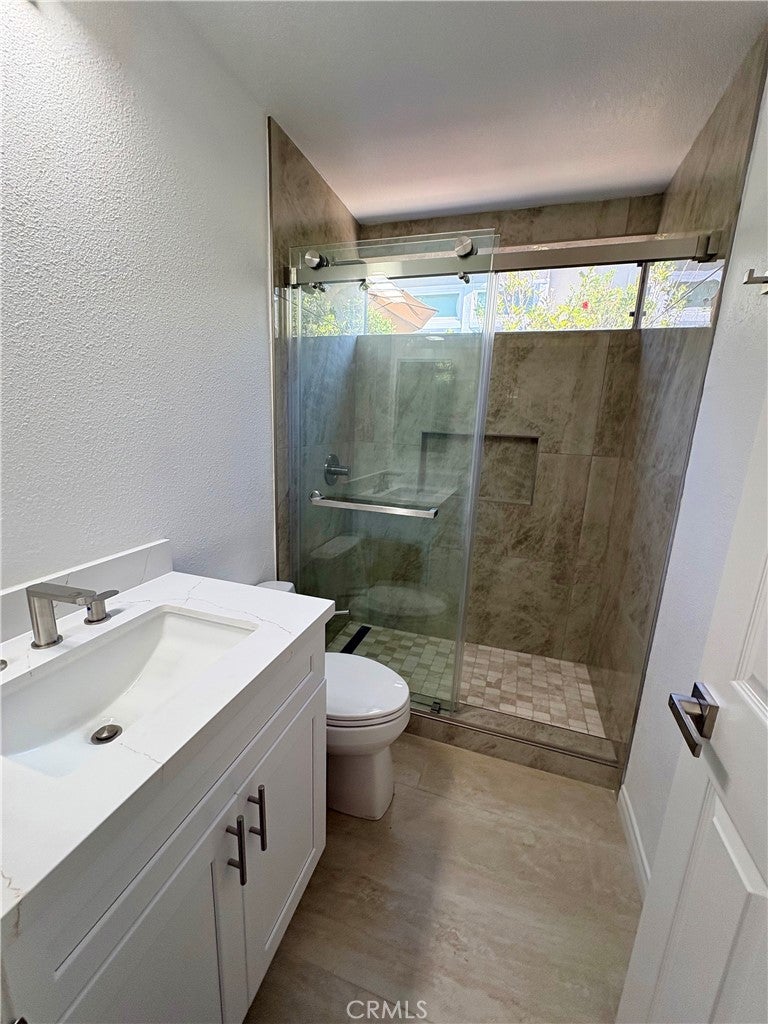 26601 White Oaks