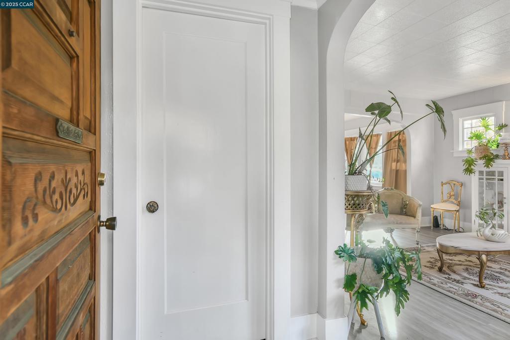 ALHAMBRA  VALLEY - Residential