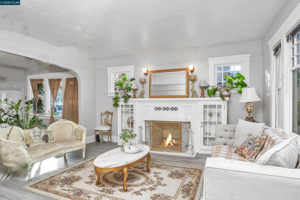 ALHAMBRA  VALLEY - Residential