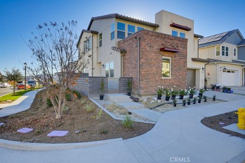 Photo of 452 Botanica, Rancho Mission Viejo, CA 92694 (MLS # OC26005631)