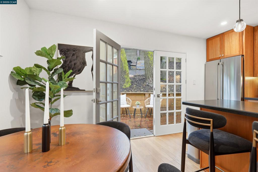 OAK SPRINGS - Residential