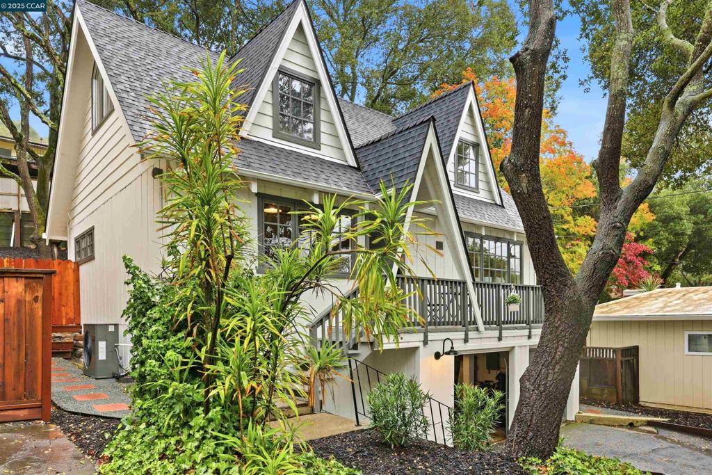 OAK SPRINGS - Residential