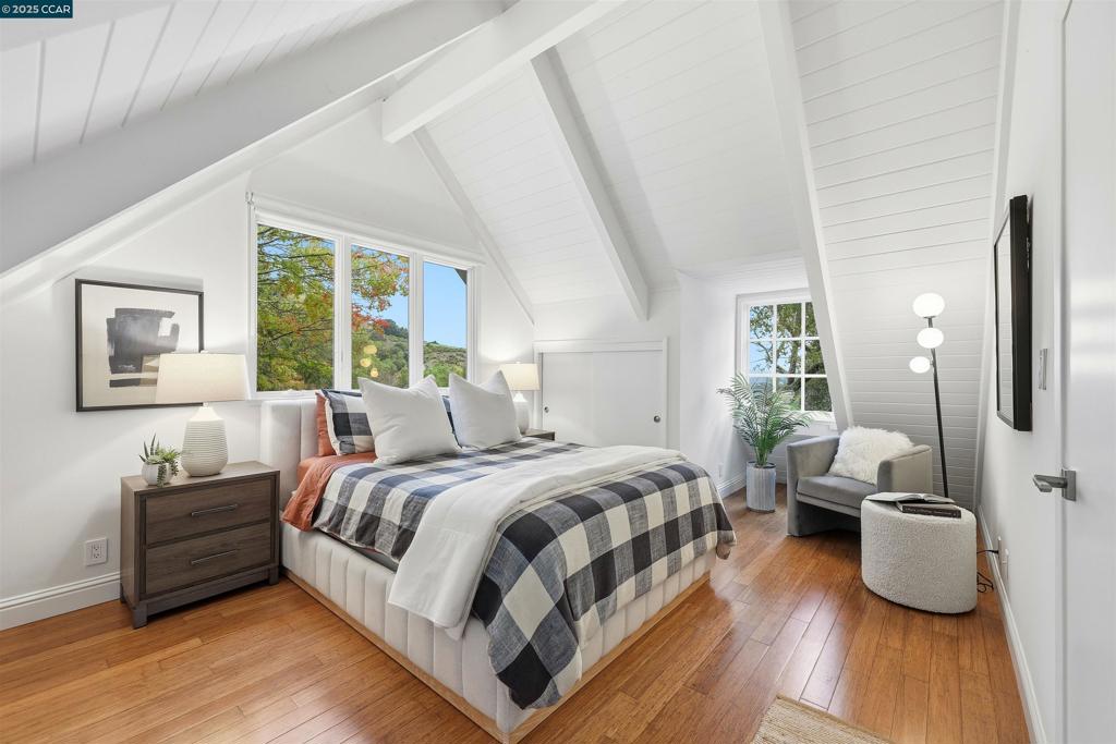 OAK SPRINGS - Residential